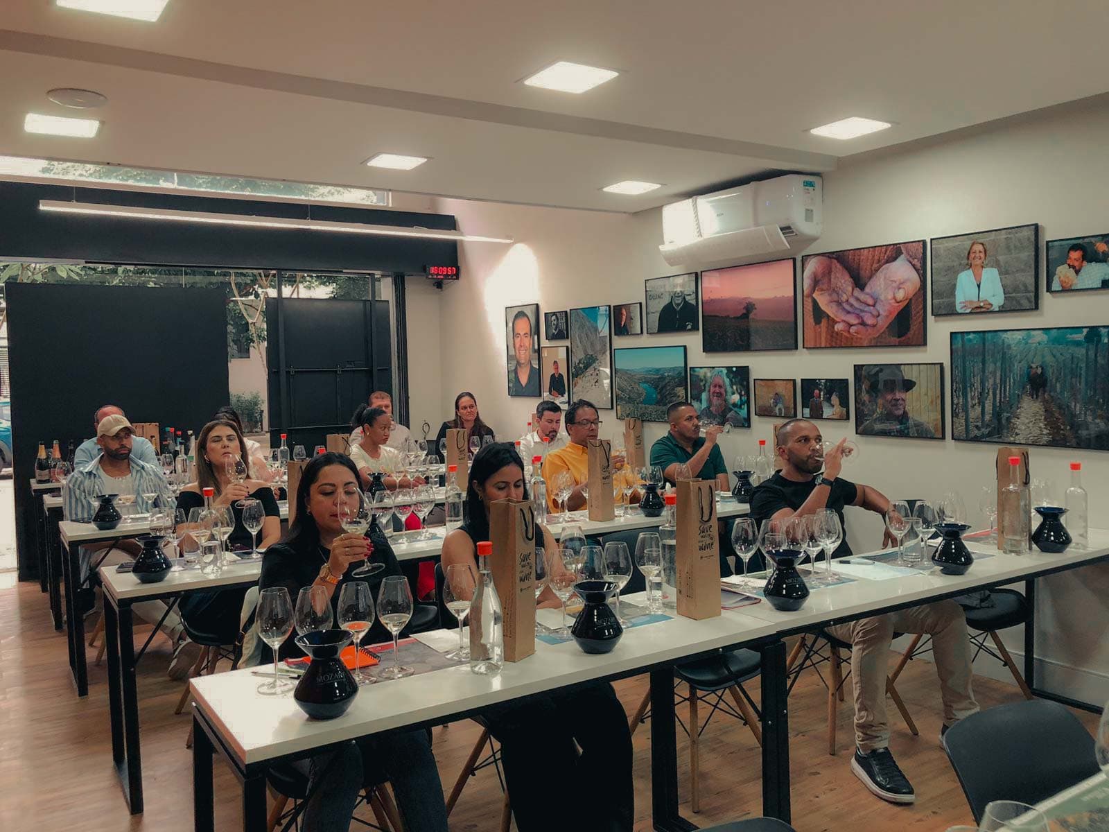 Evento corporativo com experiência de vinhos